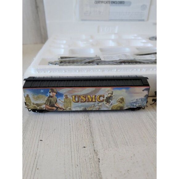 Hawthorne Tarawa Box Car & Semper Fi Search Light Car village train xmas - Picture 6 of 13